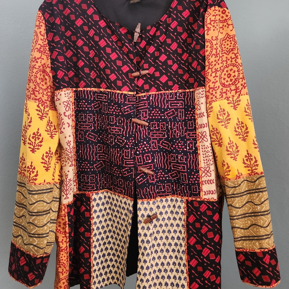 Mary McFadden Black and Gold Top